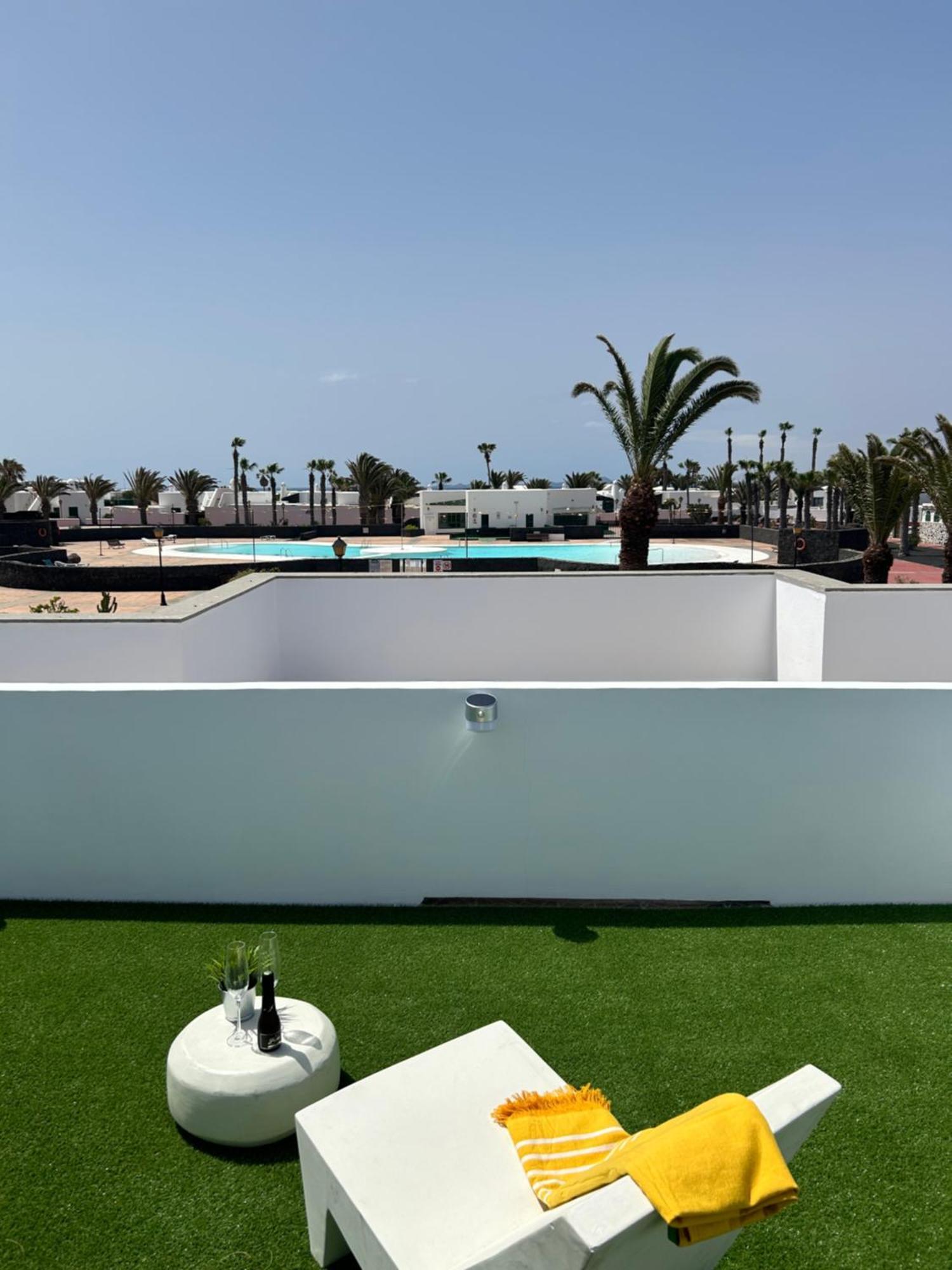 Kira Suite Playa Blanca  Buitenkant foto